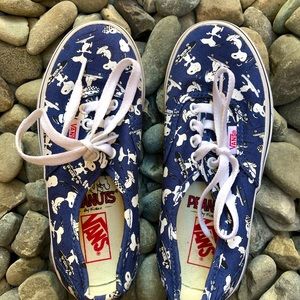 Vans limited snoopy collection